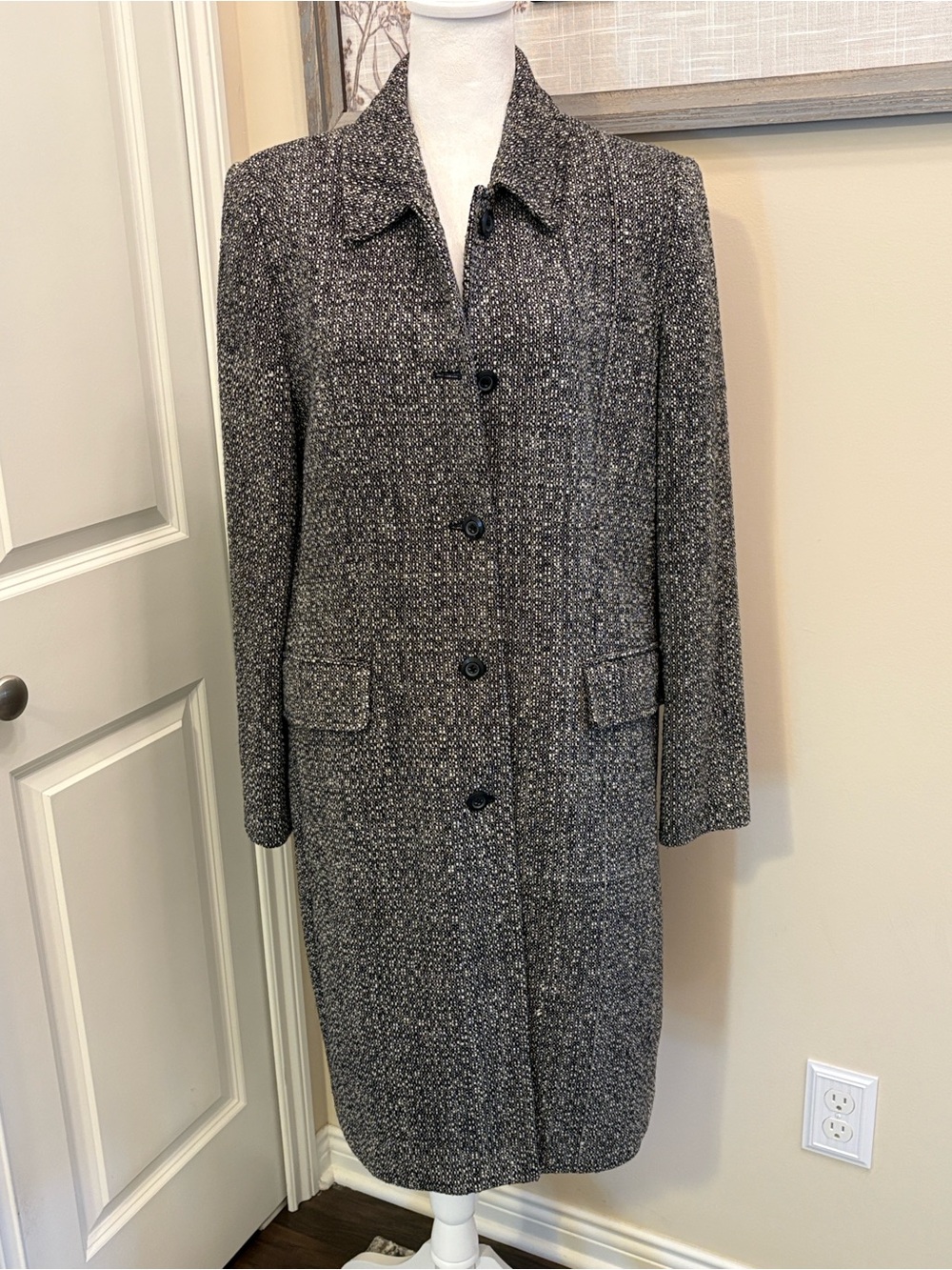 Apostrophe Mid-Length Tweed Coat - Tailored Button-Front 16 - Picture 16 of 16
